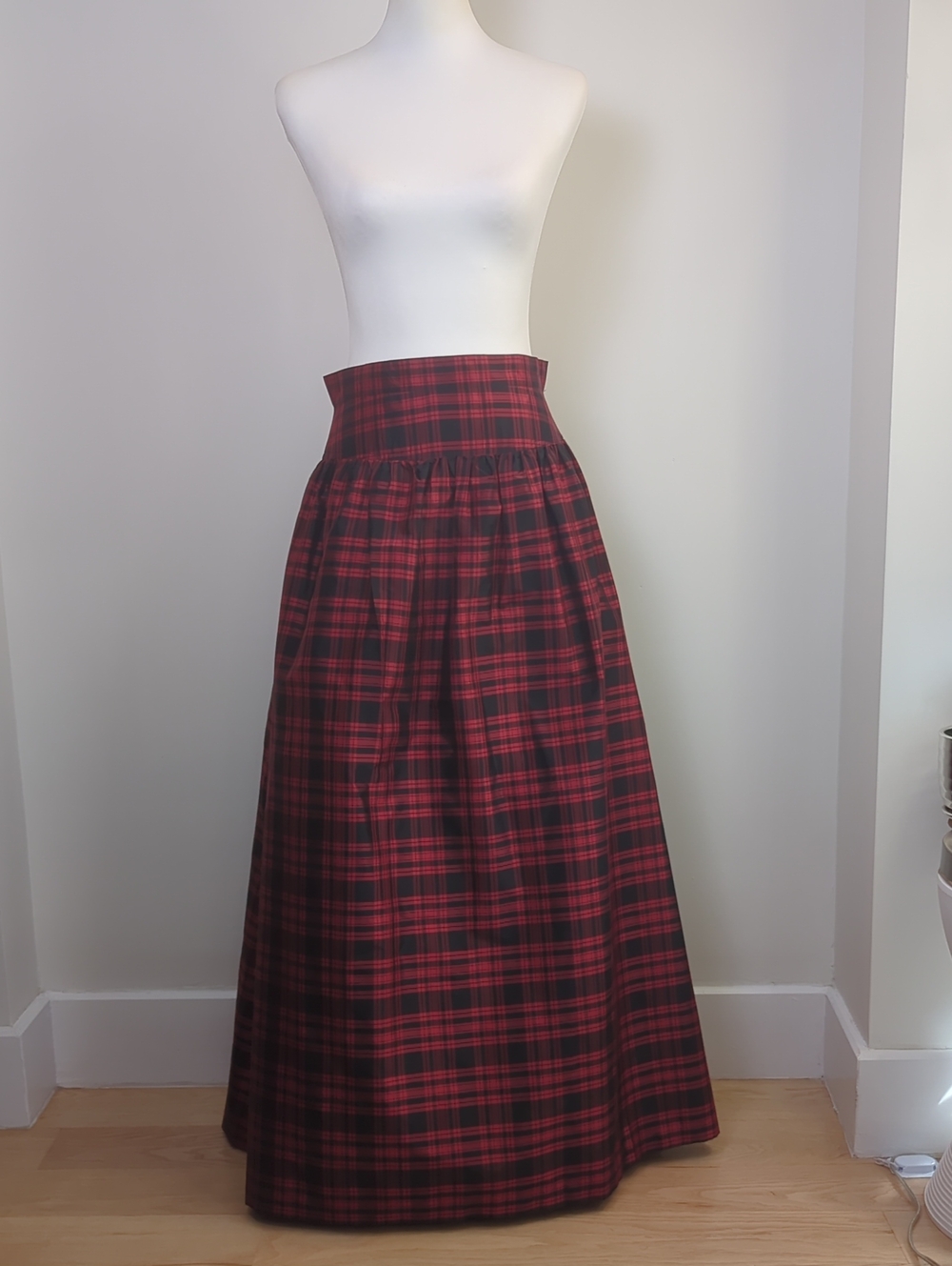 Gorsuch 100% Silk Plaid Maxi Skirt High Waist Red Tartan Long Luxury Holiday